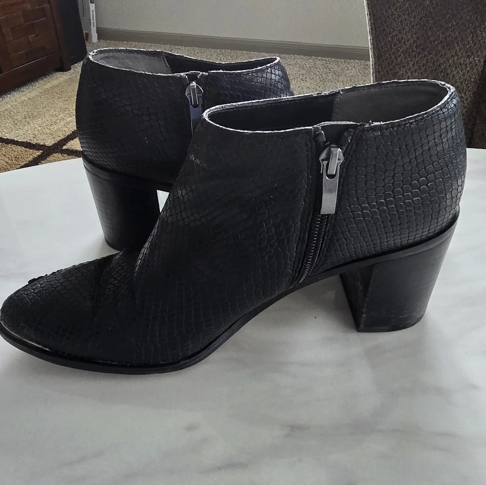 Franco Sarto Booties Women 9M Brooks Black Ankle Zip Snake Embossed Block Heel